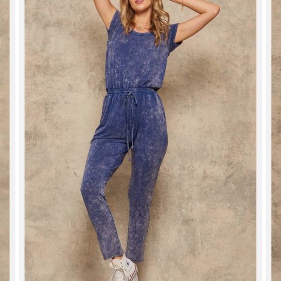 💫 - NWT Palmer dusty blue acid wash pant Jumpsuit with tie waste and open ba… - Picture 3 of 9